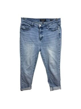 Judy Blue Relaxed Fit Cropped Cuffed Jeans Women's Size 15/32 Light Wash Stretch